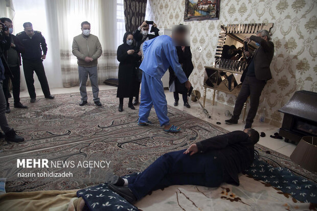 بازسازی صحنه قتل خانوادگی در کرمانشاه