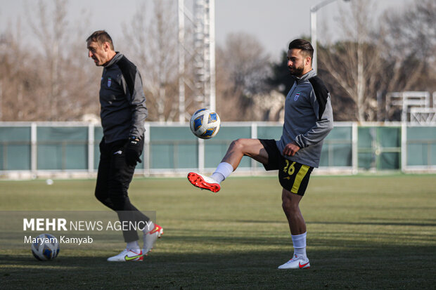 سروش رفیعی در آخرین تمرین تیم ملی فوتبال ایران پیش از دیدار با امارات حضور دارد