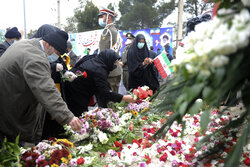 İmam Humeyni'nin (r.a) İran'a dönüşünün yıldönümü Tahran'da kutlandı