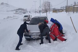 امداد رسانی به ۱۴۴۶ فرد گرفتار در برف در چهارمحال و بختیاری