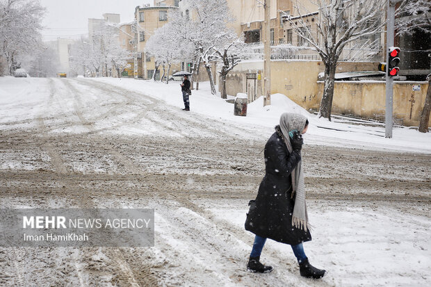 بارش شدید برف در همدان