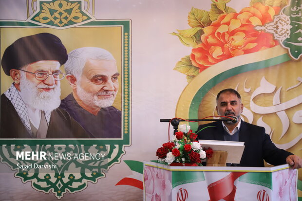 نواخته شدن زنگ انقلاب در مدارس لرستان