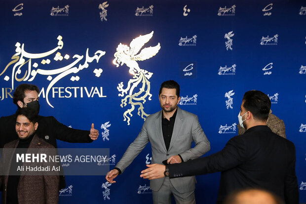 بهرام رادان تهییه کننده فیلم علفزار در مراسم پیش از اکران فیلم خود در دومین روز از  روز چهلمین جشنواره فیلم فجر حضور دارد