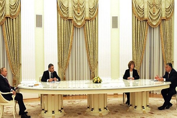 نخست‌وزیر مجارستان وعده داد به همکاری با مسکو ادامه دهد