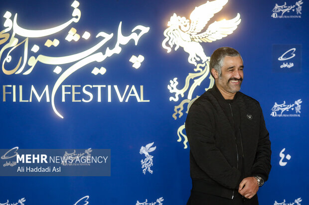 پژمان جمشیدی بازیگر  فیلم علفزار در مراسم پیش از اکران فیلم خود در دومین روز از چهلمین جشنواره فیلم فجر در برج میلاد تهران حضور دارد
