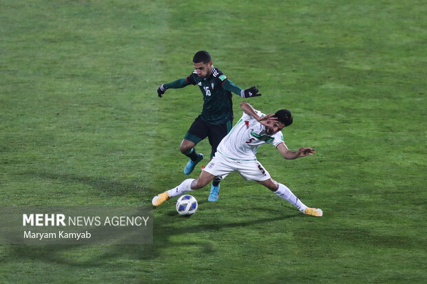 دیدار تیم‌های ملی فوتبال ایران و امارات در مرحله مقدماتی جام جهانی ۲۰۲۲ قطر در استادیوم آزادی برگزار شد