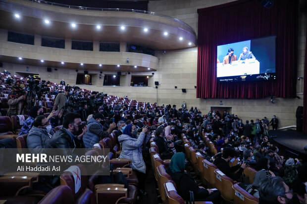 دومین روز از چهلمین جشنواره فیلم فجر بعدازظهر سه شنبه در برج میلاد تهران برگزار شد