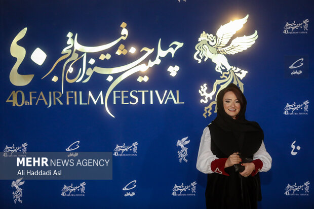گلاره عباسی بازیگر فیلم شادروان در مراسم پیش از اکران فیلم خود در دومین روز از چهلمین جشنواره فیلم فجر در برج میلاد حضور دارد