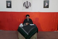 برخی جریان‌های سیاسی معاند به دنبال تحریف تاریخ هستند
