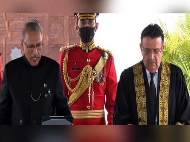 جسٹس عمرعطا بندیال پاکستان کے 28 ویں چیف جسٹس مقرر