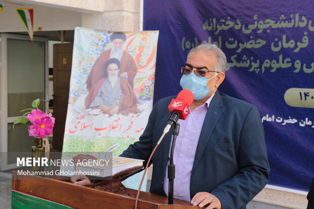 ستاد اجرایی فرمان امام ۳۳ مدرسه در استان بوشهر احداث کرد