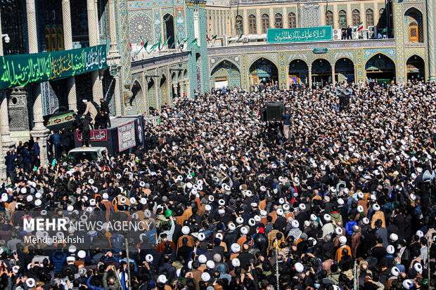 Ayatollah Safi Golpaygani funeral ceremony held in Qom