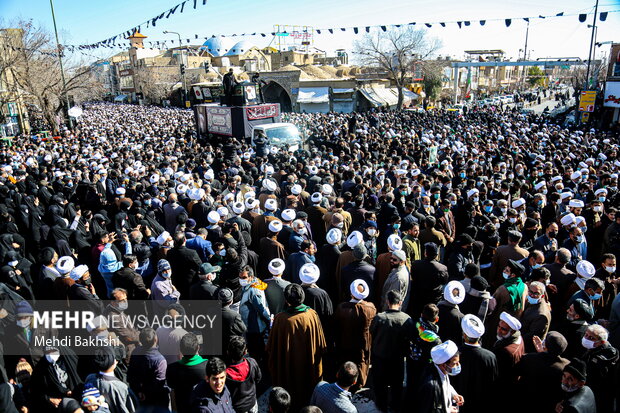 Ayatollah Safi Golpaygani funeral ceremony held in Qom