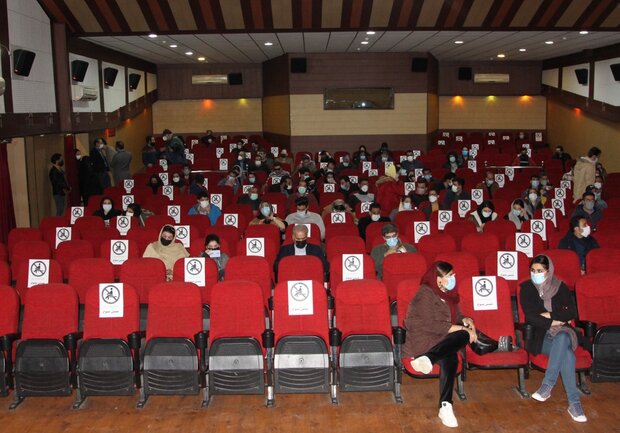 استقبال لرستانی‌ها از جشنواره فیلم فجر/اکران ۱۶ فیلم در ۲ شهرستان