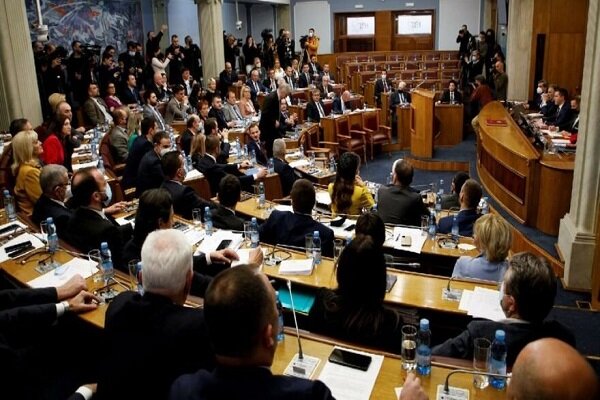 Karadağ’da hükümet düştü