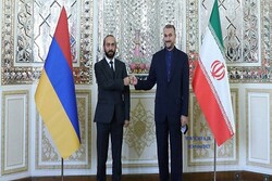 FM hails 30th Iran-Armenia diplomatic relations anniv.