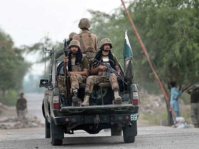 پاکستان میں دہشتگردوں سے فائرنگ کے تبادلے میں دو فوجی جوان جانبحق