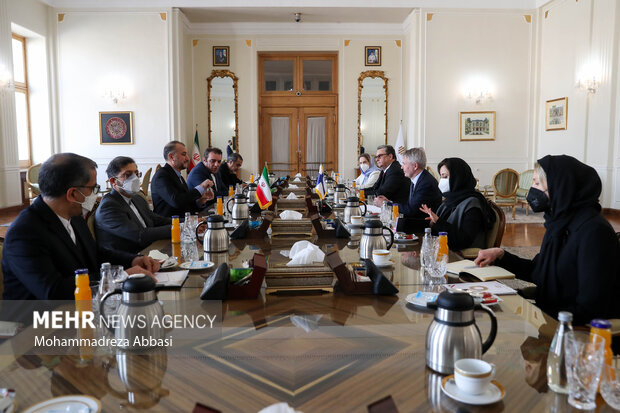 Iran, Finland FMs meeting