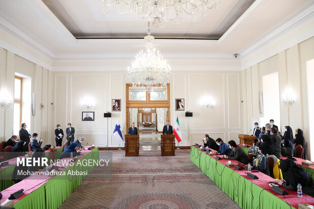 دیدار وزرای خارجه فنلاند و ایران صبح امروز دوشنبه در محل وزارت خارجه ایران برگزار شد