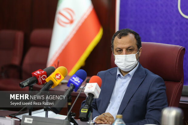  احسان خاندوزی وزیر امور اقتصادی و دارایی در مراسم نشست پیگیری موانع سرمایه گذاری و تولیدحضور دارد