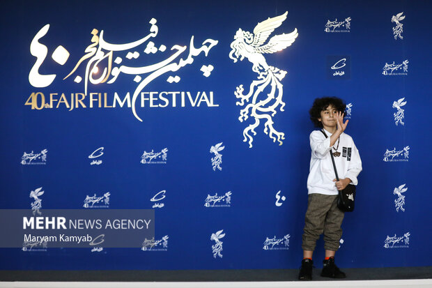 حامی ترابی بازیگر فیلم بدون قرار قبلی در مراسم پیش از اکران این فیلم در هشتمین روز چهلمین جشنواره فیلم فجر حضور دارد