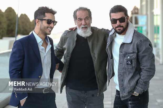 سام قریبیان «سال کبیسه» را میسازد؛ همکاری پدر و پسری برای «خلع لباس»