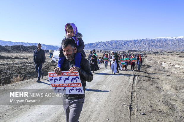 جشن انقلاب اسلامی در روستای «فتح الله»