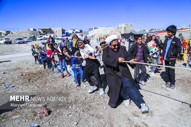 جشن انقلاب اسلامی در روستای «فتح الله»