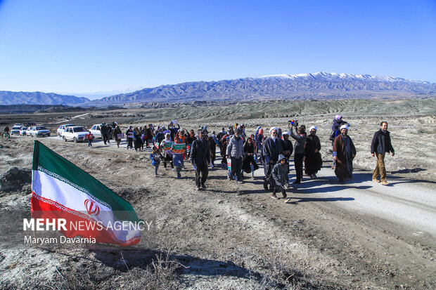 جشن انقلاب اسلامی در روستای «فتح الله»