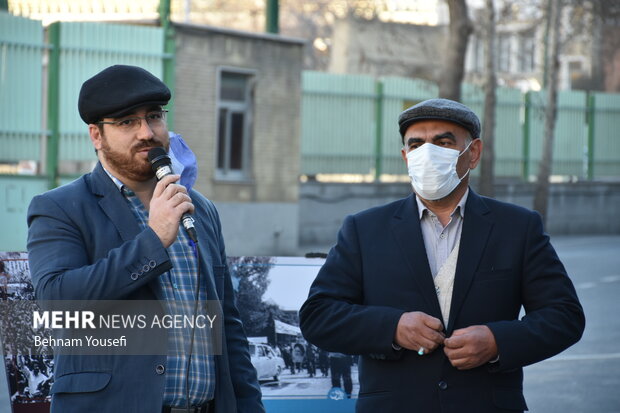 حضور جمعی از مسئولان و مدیران شهر اراک در اتوبوس انقلاب