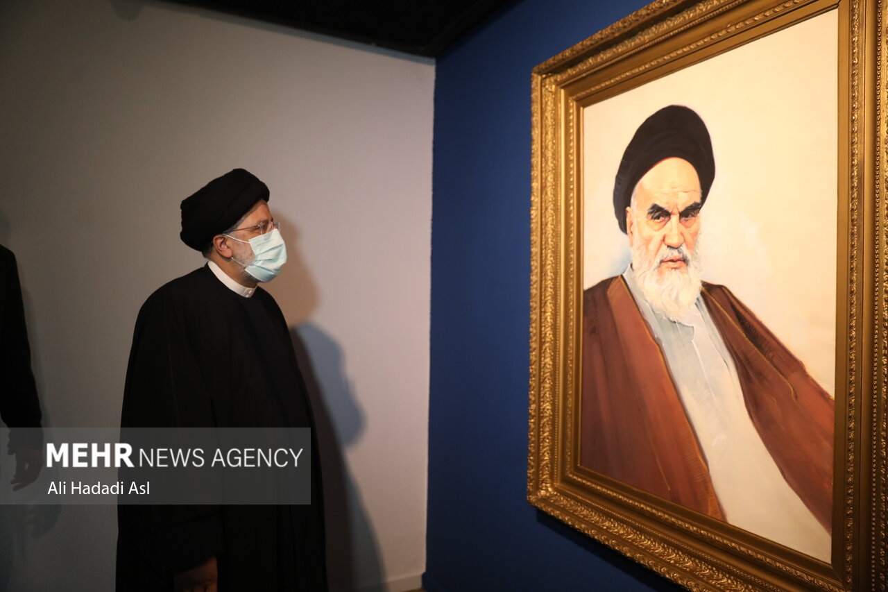 دیدار رئیس جمهور با هنرمندان هنرهای تجسمی ایران