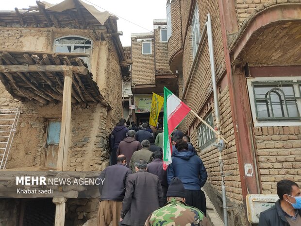 جشن انقلاب مردم روستای تنگیسر