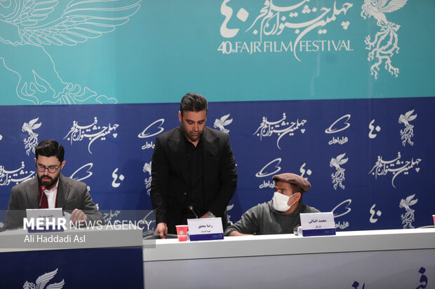 نشست عوامل فیلم سینمایی درب در یازدهمین روز چهلمین جشنواره فیلم فجر در برج میلاد تهران برگزارشد