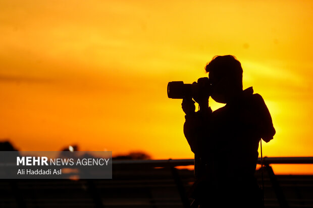 تجلیل از ۹۰ عکاس و فیلمساز در خراسان جنوبی تجلیل از ۹۰ عکاس و فیلمساز در خراسان جنوبی