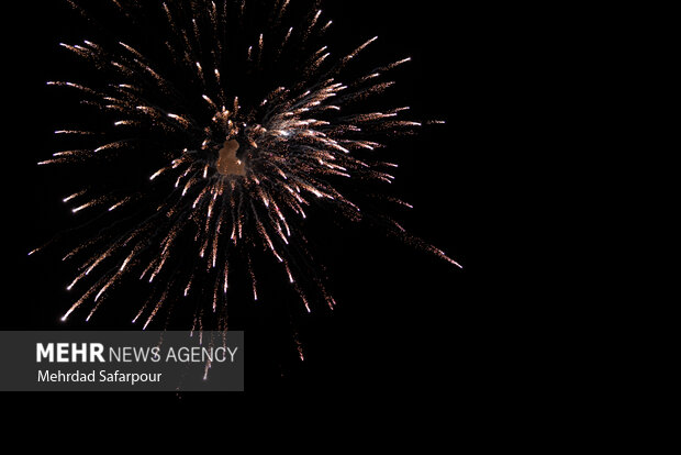 نورافشانی ۳۱۳ نقطه گیلان در شب نیمه شعبان