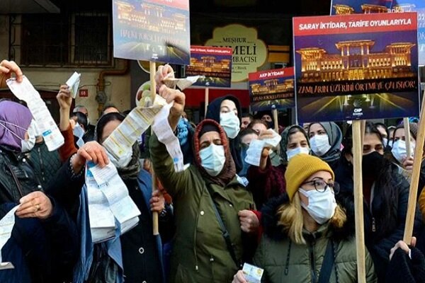 Türkiye'de elektrik zammı protestosu