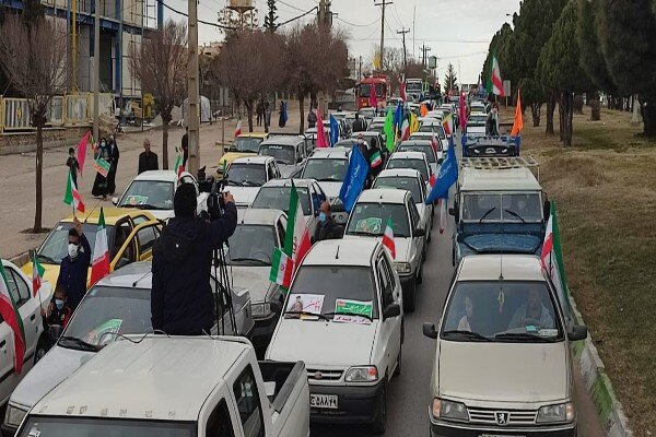 راهپیمایی خودرویی یوم الله۲۲بهمن در کهگیلویه و بویراحمد برگزار شد