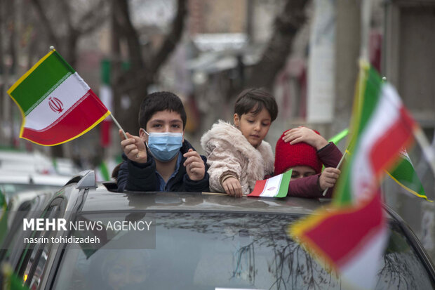 راهپیمایی خودرویی ۲۲ بهمن در کرمانشاه