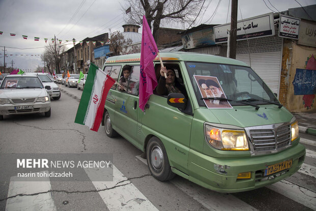 راهپیمایی خودرویی ۲۲ بهمن در کرمانشاه