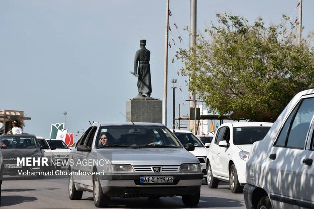 راهپیمایی خودرویی مردم بوشهر در یوم الله ۲۲بهمن
