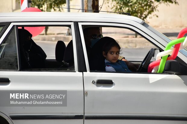 راهپیمایی خودرویی مردم بوشهر در یوم الله ۲۲بهمن