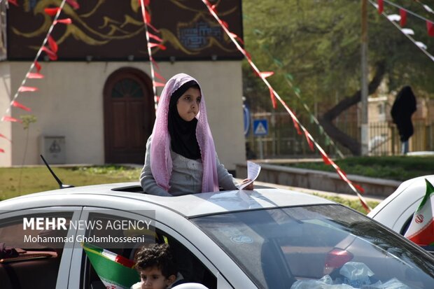 راهپیمایی خودرویی مردم بوشهر در یوم الله ۲۲بهمن