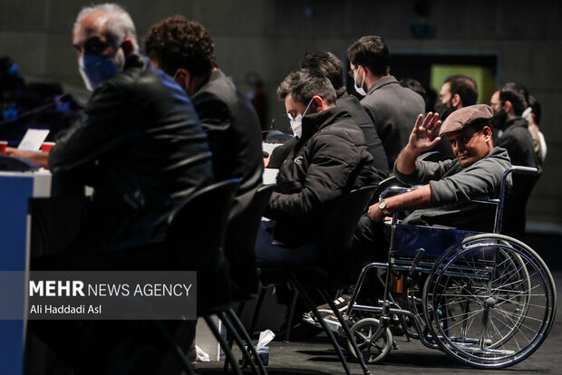 محمد اقبالی بازیگر فیلم درب در نشست خبری این فیلم در یازدهمین روز چهلمین جشنواره فیلم فجر در برج میلاد تهران حضور دارد