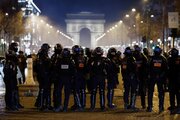 Paris sokakları yeniden karıştı