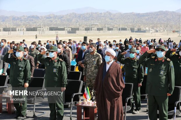 افتتاح شهرک مسکونی «شهید حاج قاسم سلیمانی» در منطقه بشاگرد (روستای زاچ و داربست)