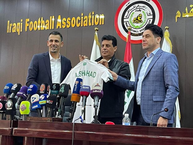 سرمربی تیم ملی فوتبال عراق رسما معرفی شد