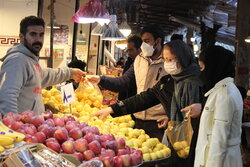 میوه شب عید ۲۰درصد زیر قیمت بازار در بازرگام کرمانشاه عرضه می‌شود