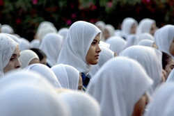 درخواست بانوی مسلمان هندی برای راه‌اندازی کمپین حجاب/ دختران ما به زحمت حجاب خود را حفظ می‌کنند