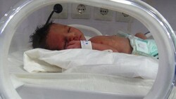 بستری ۹ بیمار زیر ۱۸ سال و ۸ نوزاد کرونایی در استان همدان