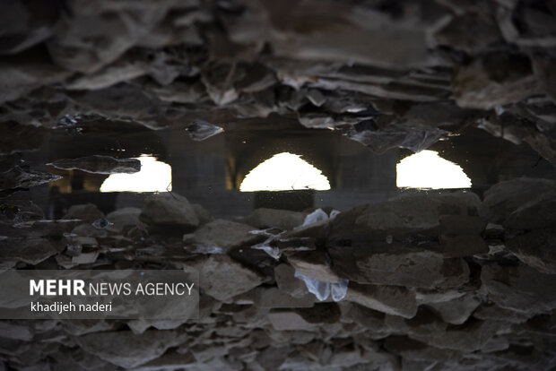 Water reflows into dried-up Zayanderud